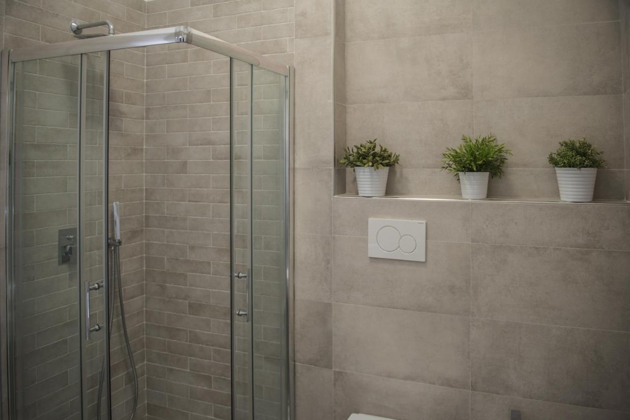 Parini Flat Appartement Lecce Buitenkant foto